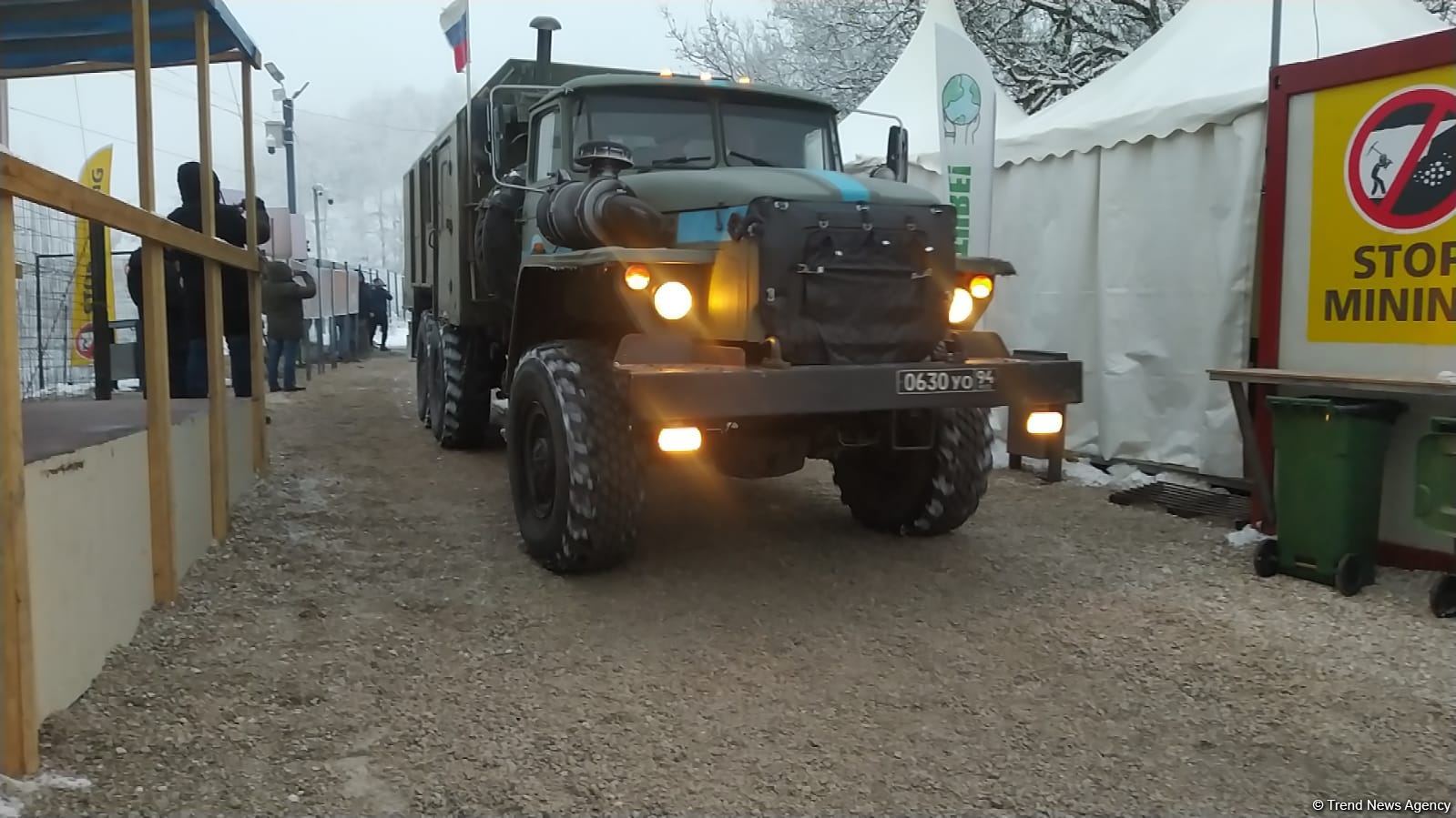 Vehicles of Russian peacekeepers pass freely along Azerbaijan's Lachin-Khankendi road (PHOTO/VIDEO)
