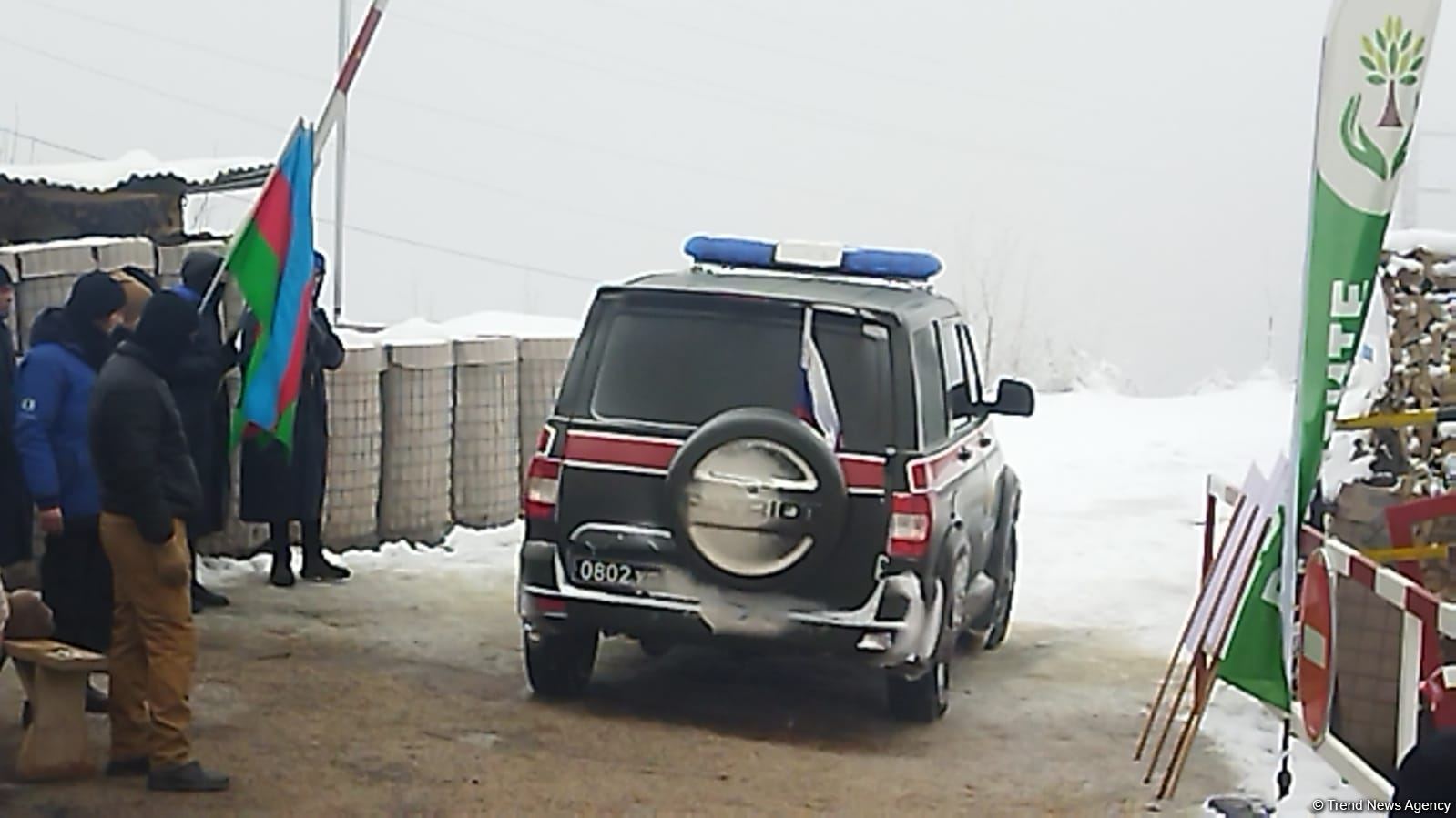 Vehicles of Russian peacekeepers again pass freely along Azerbaijan's Lachin-Khankendi road (PHOTO)