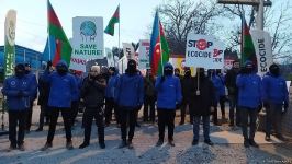 Peaceful protest continues on Azerbaijan's Lachin-Khankendi road despite cold weather (PHOTO)