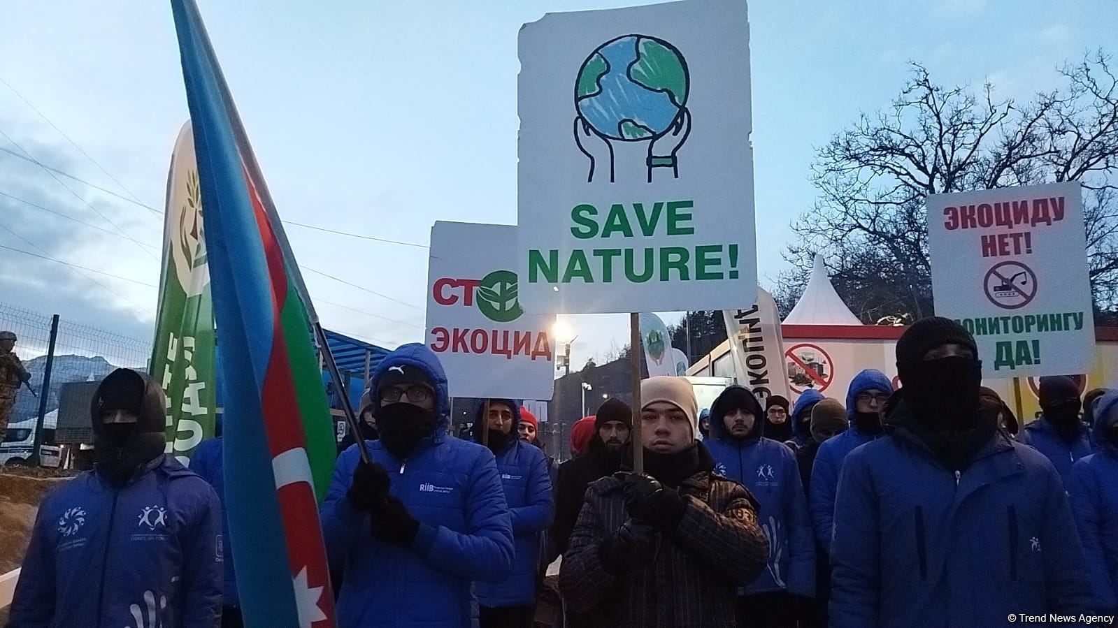 Peaceful protest continues on Azerbaijan's Lachin-Khankendi road despite cold weather (PHOTO)