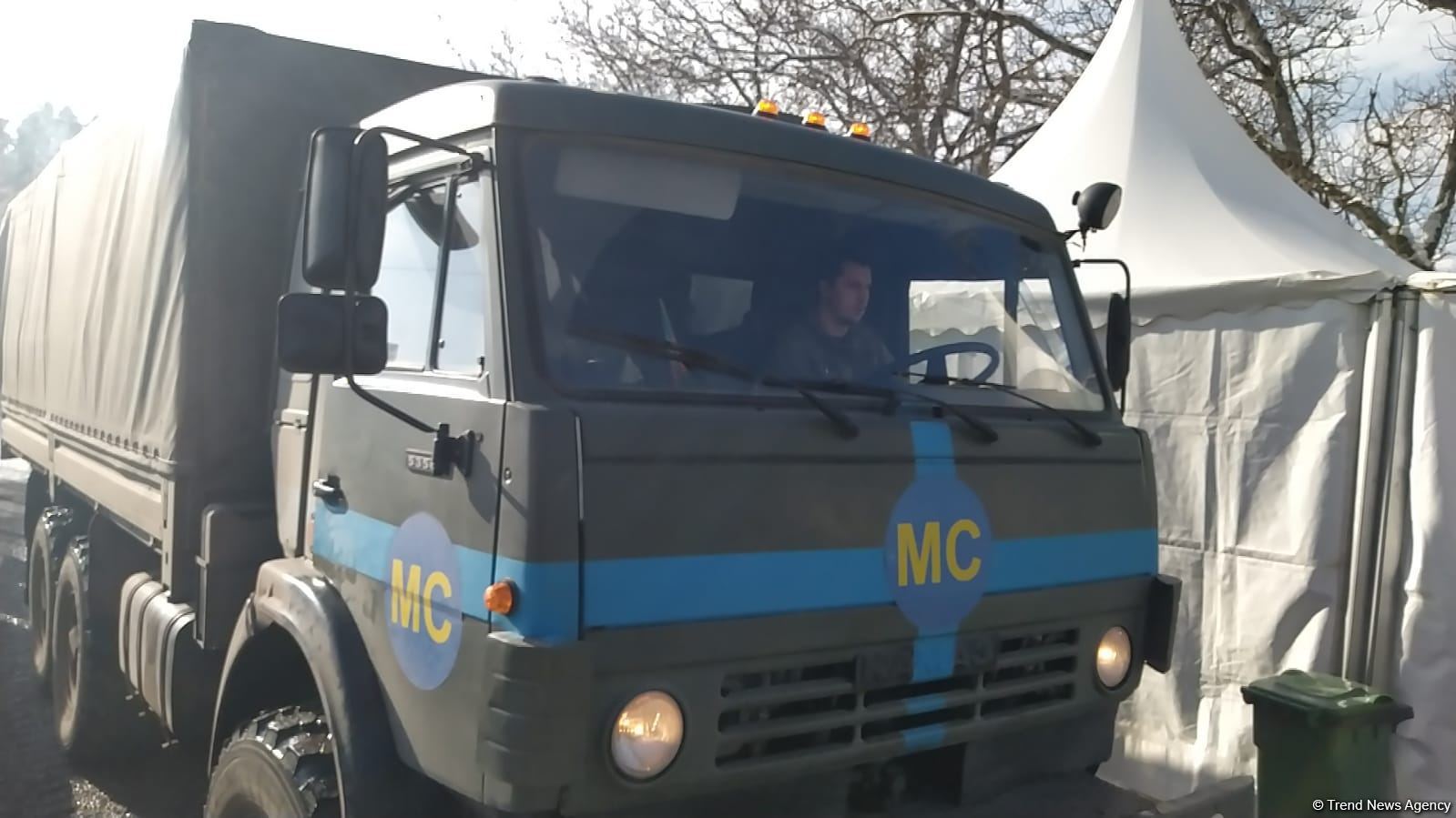 More supply vehicles of Russian peacekeepers move freely along Azerbaijan's Lachin-Khankendi road (PHOTO/VIDEO)