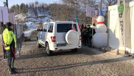 Russian peacekeepers' car drives freely along Azerbaijan's Lachin-Khankendi road (PHOTO/VIDEO)