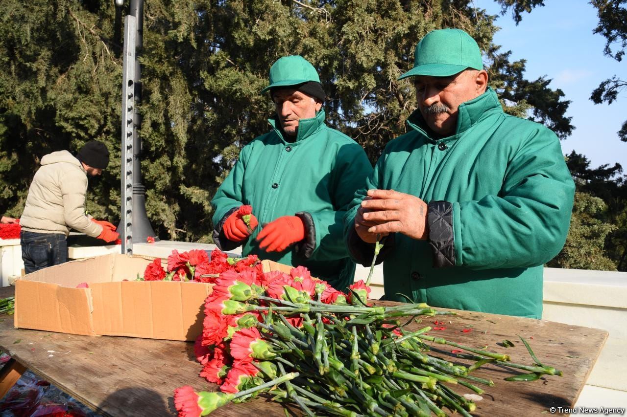 Baku prepares for commemoration of 33rd anniversary of January 20 tragedy (PHOTO)