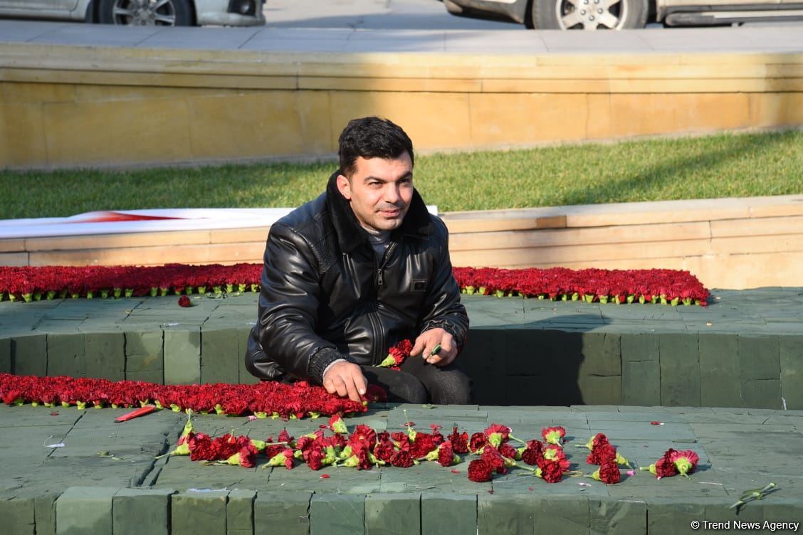 Baku prepares for commemoration of 33rd anniversary of January 20 tragedy (PHOTO)