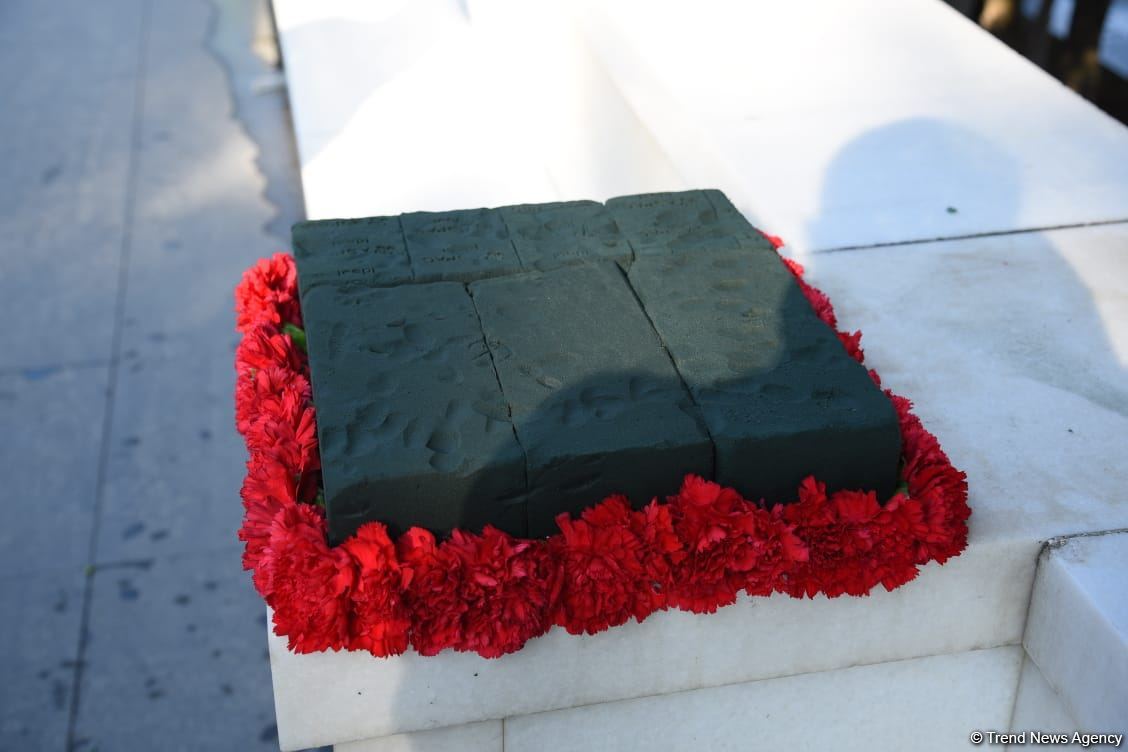 Baku prepares for commemoration of 33rd anniversary of January 20 tragedy (PHOTO)