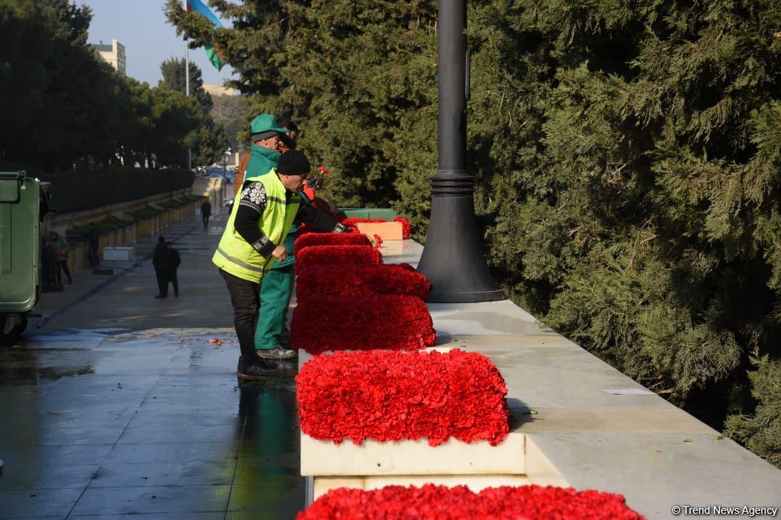 Baku prepares for commemoration of 33rd anniversary of January 20 tragedy (PHOTO)
