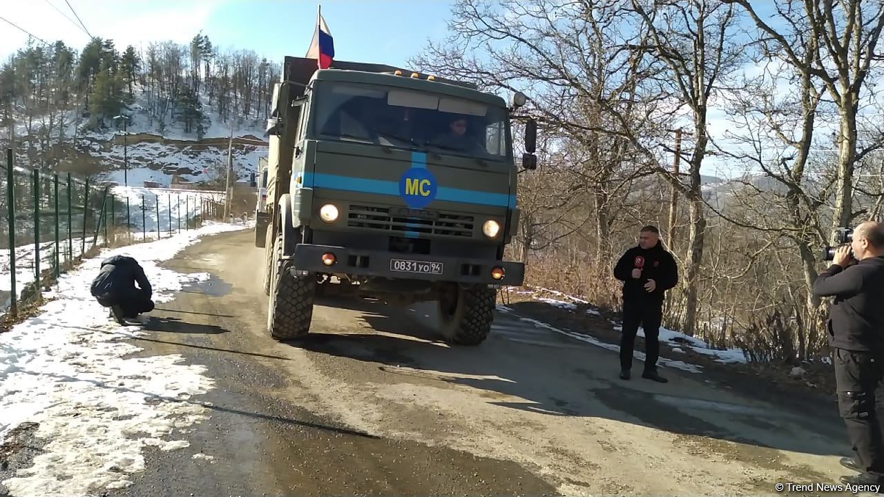 More vehicles of Russian peacekeepers drive freely along Azerbaijan's Lachin-Khankendi road (PHOTO)