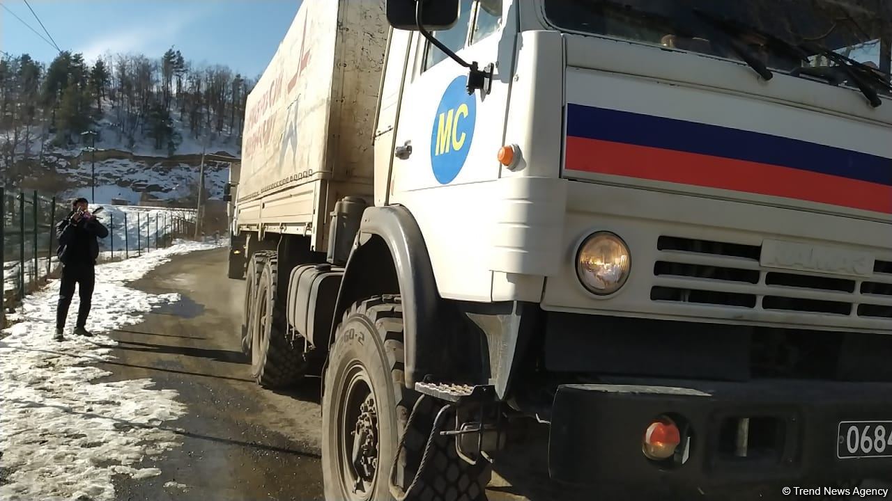 More vehicles of Russian peacekeepers drive freely along Azerbaijan's Lachin-Khankendi road (PHOTO)