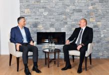 President Ilham Aliyev meets with CEO of Signify in Davos (PHOTO/VIDEO)