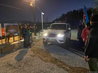 Dozens of vehicles pass freely along Azerbaijan's Lachin-Khankendi road (PHOTO)