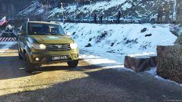 Convoy of Russian peacekeepers' vehicles moves freely along Azerbaijan's Lachin-Khankendi road (PHOTO)