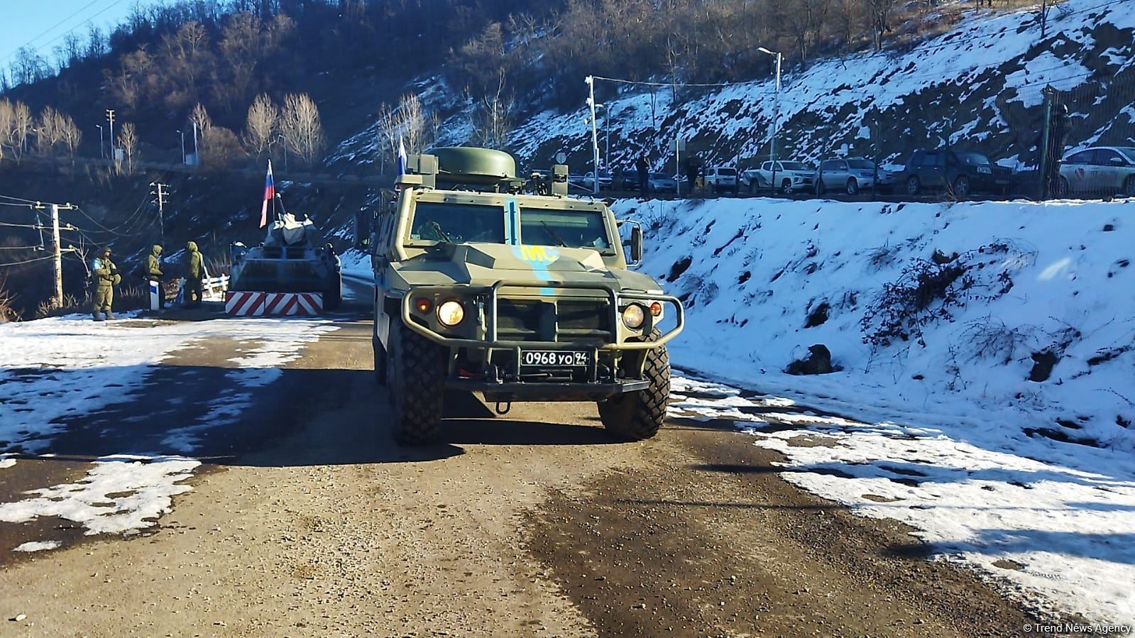 Dozens of vehicles pass freely along Azerbaijan's Lachin-Khankendi road (PHOTO)