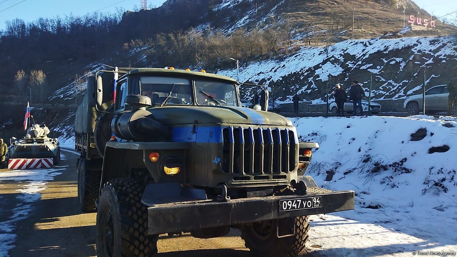 Convoy of Russian peacekeepers' vehicles moves freely along Azerbaijan's Lachin-Khankendi road (PHOTO)
