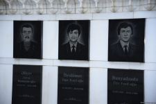 Azerbaijani people honor blessed memory of victims of January 20 tragedy (PHOTO)