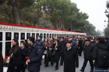 Azerbaijani people honor blessed memory of victims of January 20 tragedy (PHOTO)