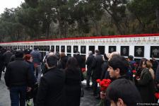 Azerbaijani people honor blessed memory of victims of January 20 tragedy (PHOTO)