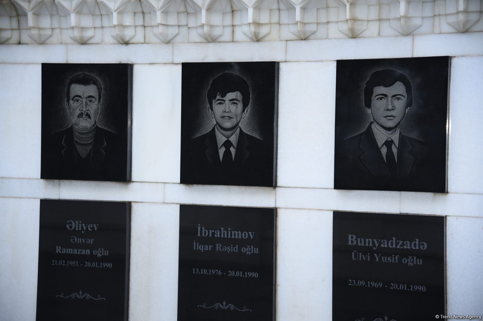 Azerbaijani people honor blessed memory of victims of January 20 tragedy (PHOTO)