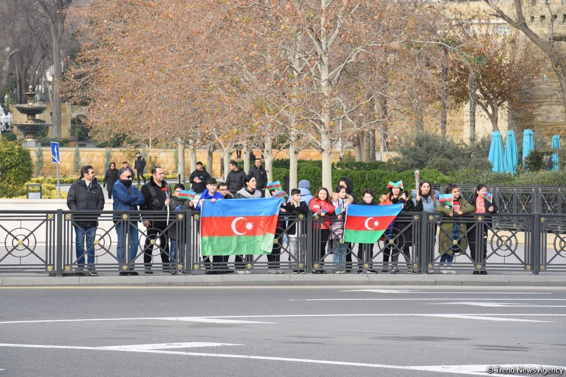 Azerbaijan honors memory of martyrs of January 20 tragedy by minute of silence (PHOTO/VIDEO)