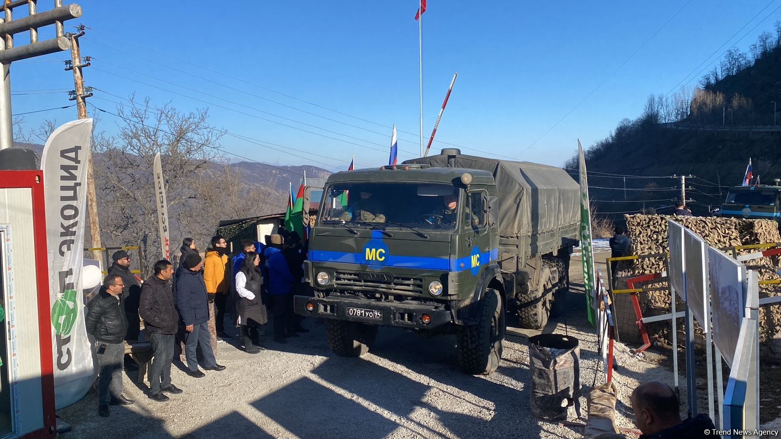 More vehicles of Russian peacekeepers pass freely along Azerbaijani Lachin-Khankendi road (PHOTO)