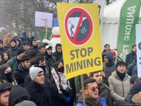 Peaceful protest continues on Azerbaijan's Lachin-Khankendi road despite cold weather (PHOTO)