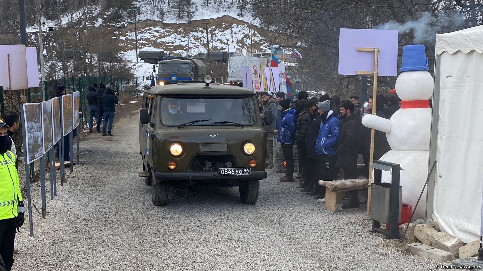 Vehicles of Russian peacekeepers pass freely along Azerbaijan's Lachin-Khankendi road (PHOTO/VIDEO)