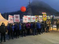 Peaceful protest of Azerbaijani eco-activists continues on Lachin-Khankendi road (PHOTO)