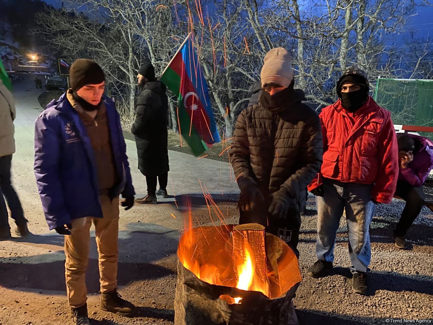 Peaceful protest of Azerbaijani eco-activists continues on Lachin-Khankendi road (PHOTO)