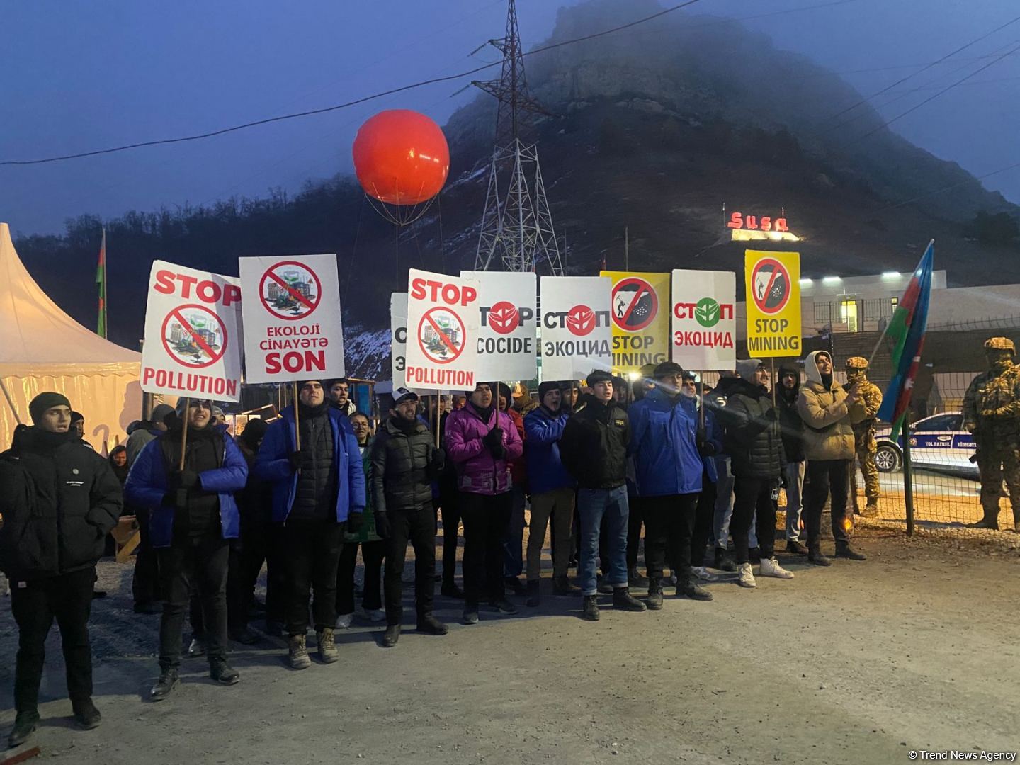 Peaceful protest of Azerbaijani eco-activists continues on Lachin-Khankendi road (PHOTO)