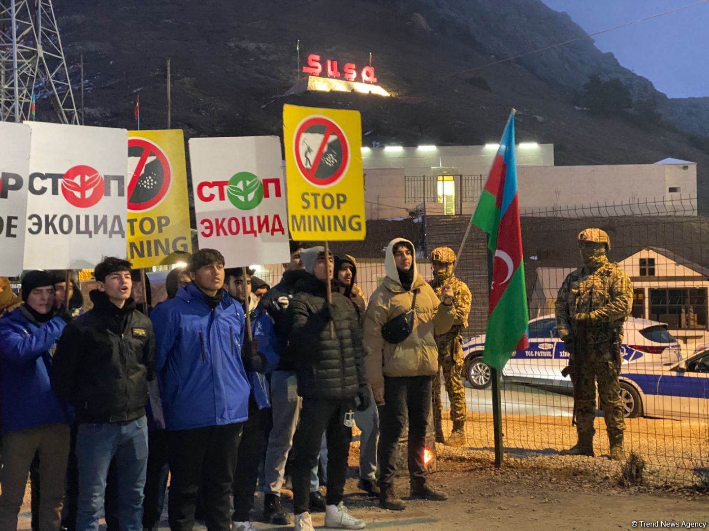 Peaceful protest of Azerbaijani eco-activists continues on Lachin-Khankendi road (PHOTO)