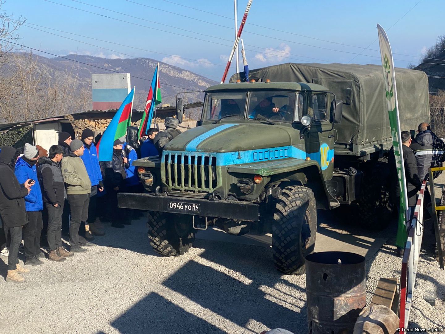More vehicles of Russian peacekeepers pass freely along Azerbaijan's Lachin-Khankendi road (PHOTO/VIDEO)
