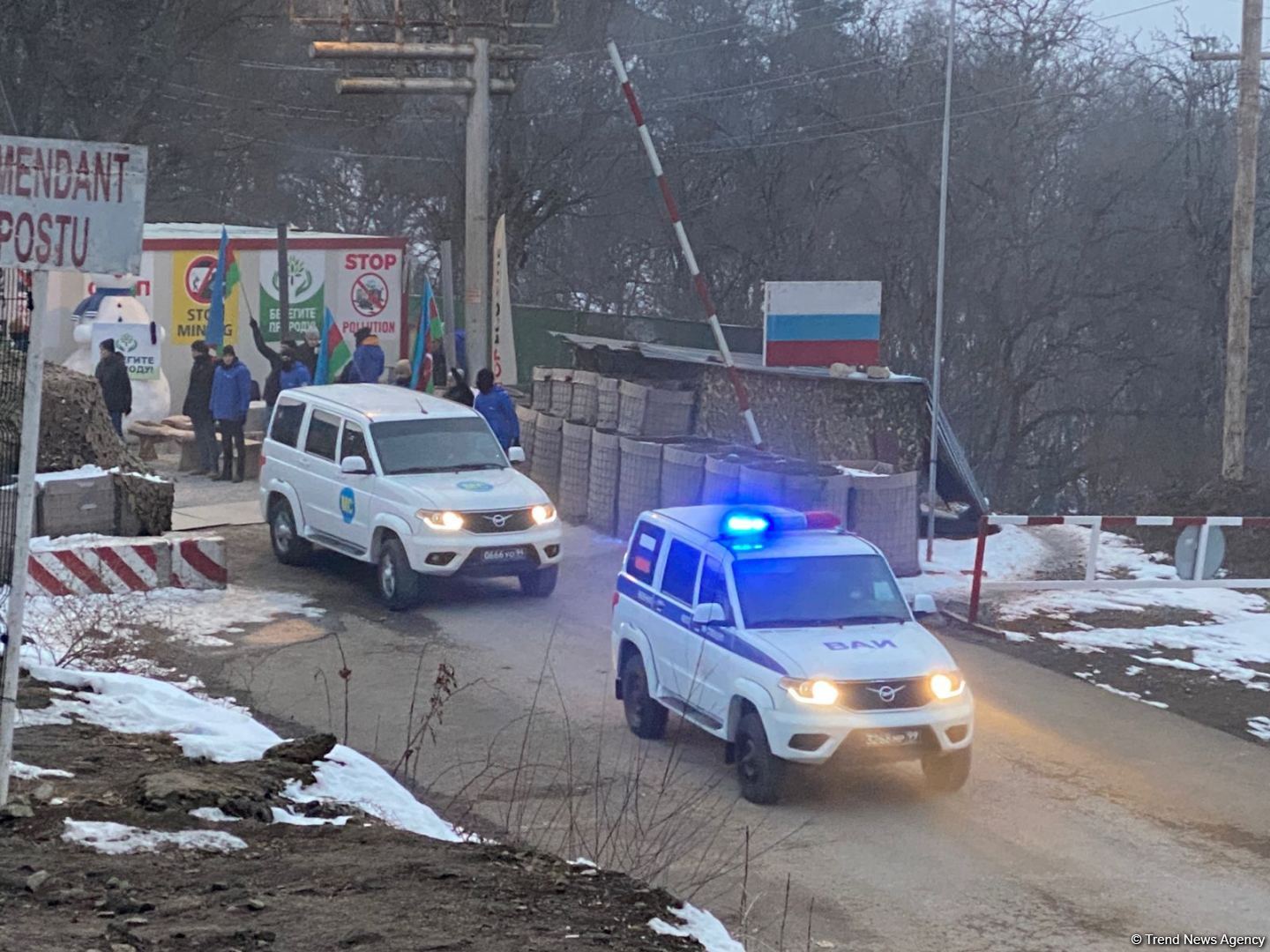 Over fifty vehicles pass freely along Azerbaijan's Lachin-Khankendi road (PHOTO)