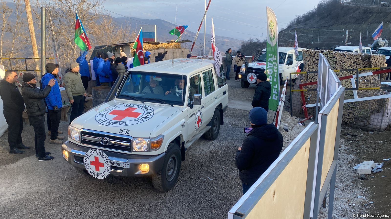 ICRC vehicle convoy passes freely along Azerbaijan's Lachin-Khankendi road (PHOTO)