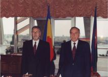 Heydar Aliyev launched great economic cooperation projects of global importance - ex-president of Romania (PHOTO)