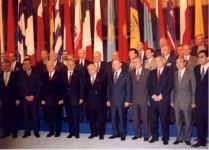 Heydar Aliyev launched great economic cooperation projects of global importance - ex-president of Romania (PHOTO)
