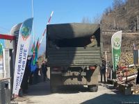 Two more supply vehicles of Russian peacekeepers pass freely along Azerbaijan's Lachin-Khankendi road (PHOTO)