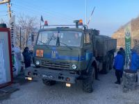 Two more supply vehicles of Russian peacekeepers pass freely along Azerbaijan's Lachin-Khankendi road (PHOTO)