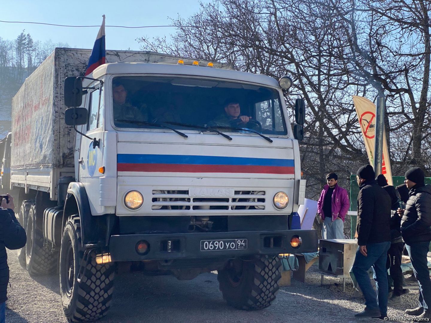 More supply vehicles of Russian peacekeepers drive freely along Azerbaijan's Lachin-Khankendi road (PHOTO)
