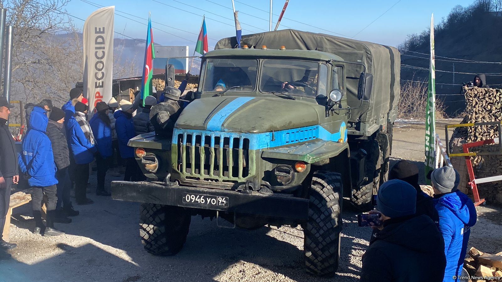 More vehicles of Russian peacekeepers pass freely along Azerbaijan's Lachin-Khankendi road (PHOTO)