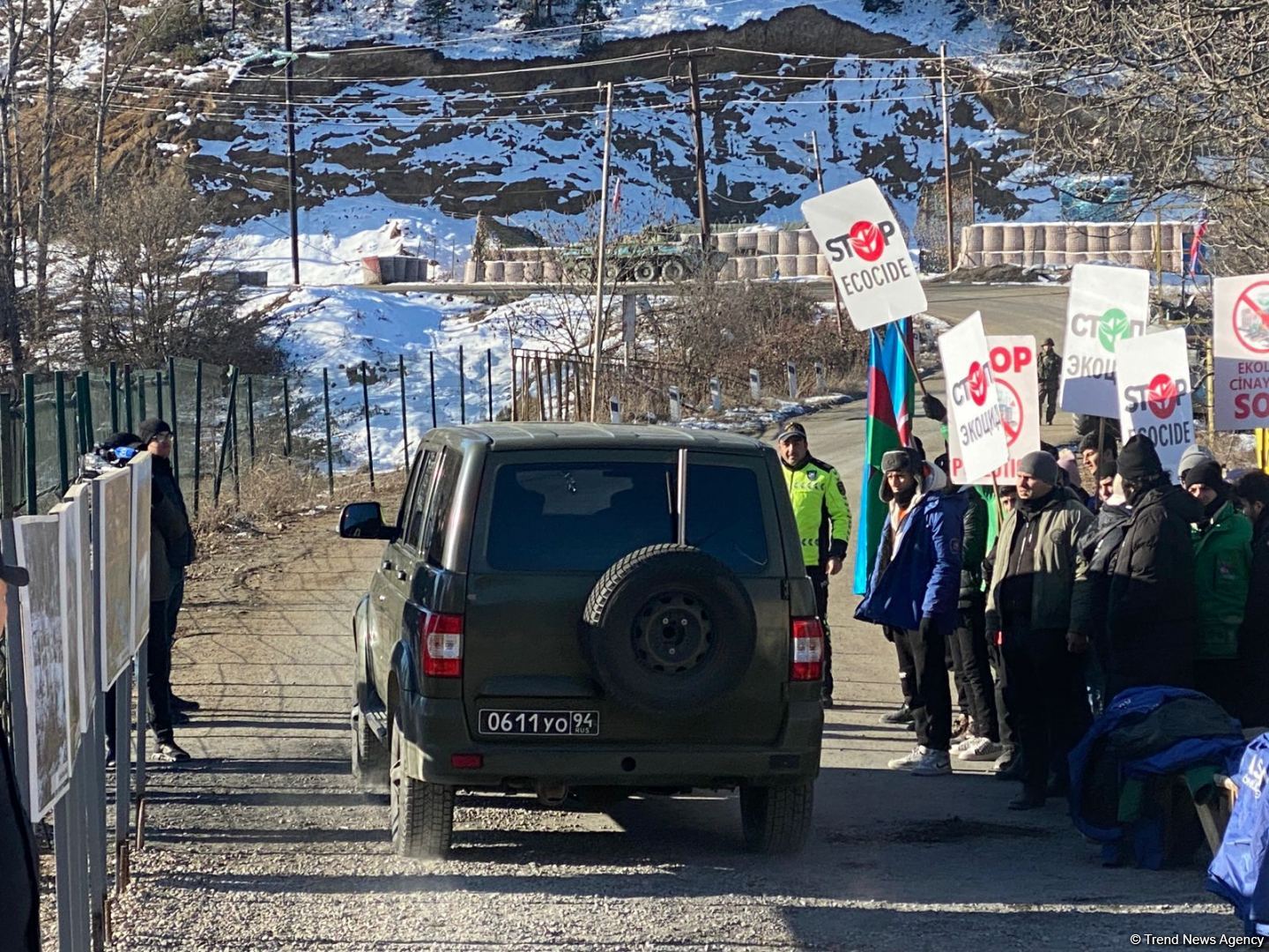 More vehicles of Russian peacekeepers pass freely along Azerbaijan's Lachin-Khankendi road (PHOTO)