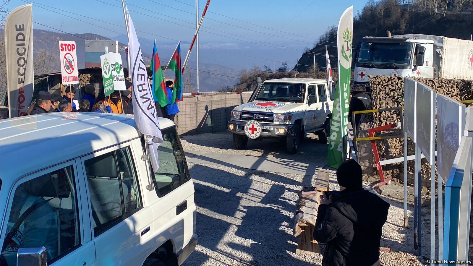 ICRC convoy passes freely along Azerbaijan's Lachin-Khankendi road (PHOTO)