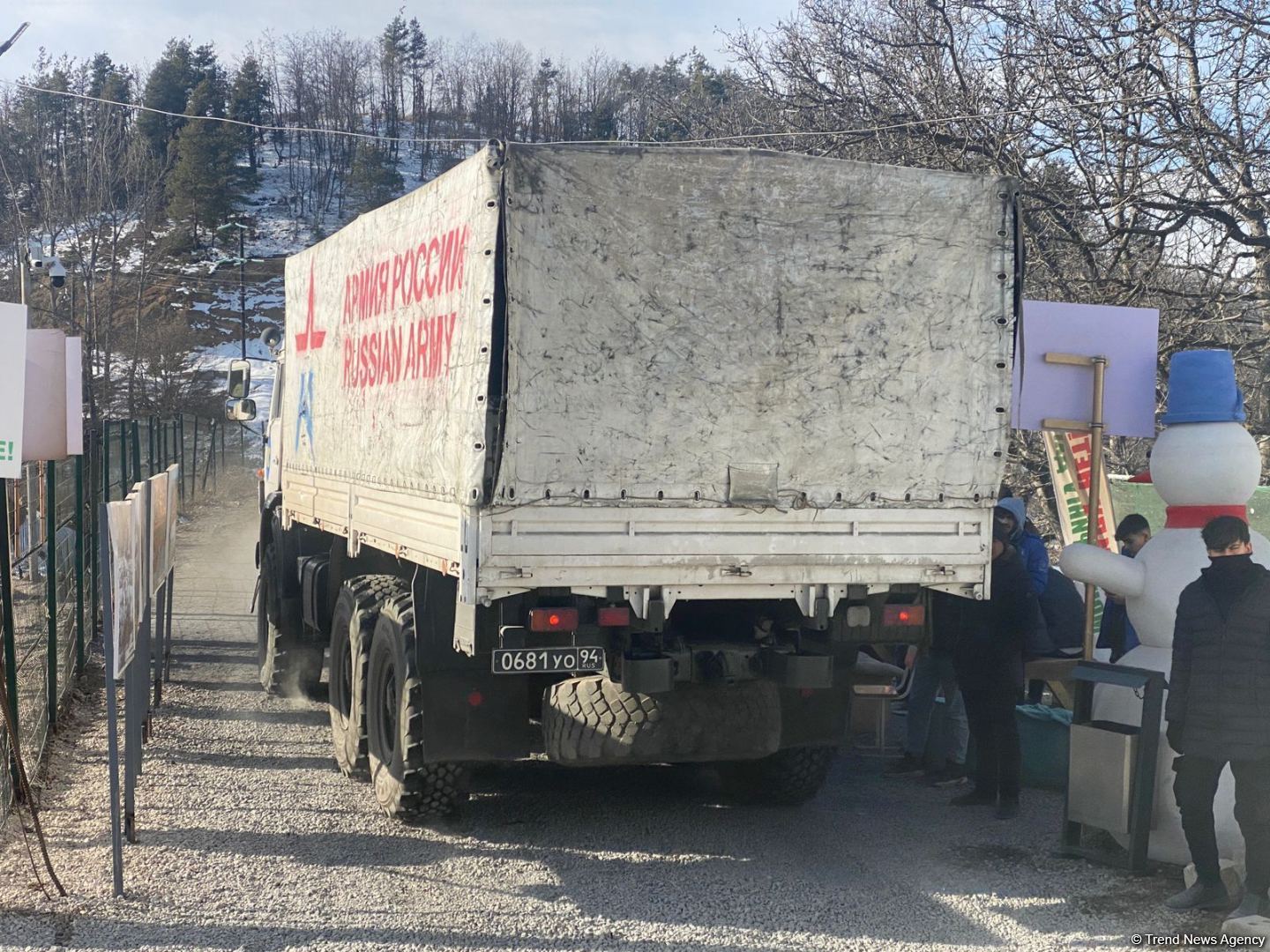 More vehicles of Russian peacekeepers pass freely along Azerbaijan's Lachin-Khankendi road (PHOTO)
