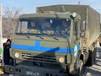 One more vehicle of Russian peacekeepers passes freely along Azerbaijan's Lachin-Khankendi road (PHOTO)