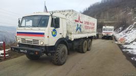 Convoy of Russian peacekeepers passes freely along Azerbaijan's Lachin-Khankendi road (PHOTO)