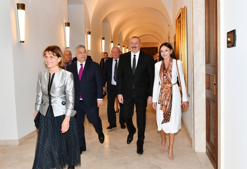Official dinner given in honor of President Ilham Aliyev, First Lady Mehriban Aliyeva (PHOTO/VIDEO)