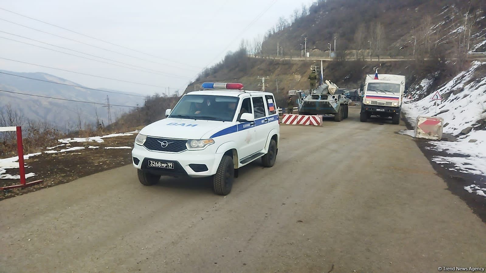 Convoy of Russian peacekeepers passes freely along Azerbaijan's Lachin-Khankendi road (PHOTO)