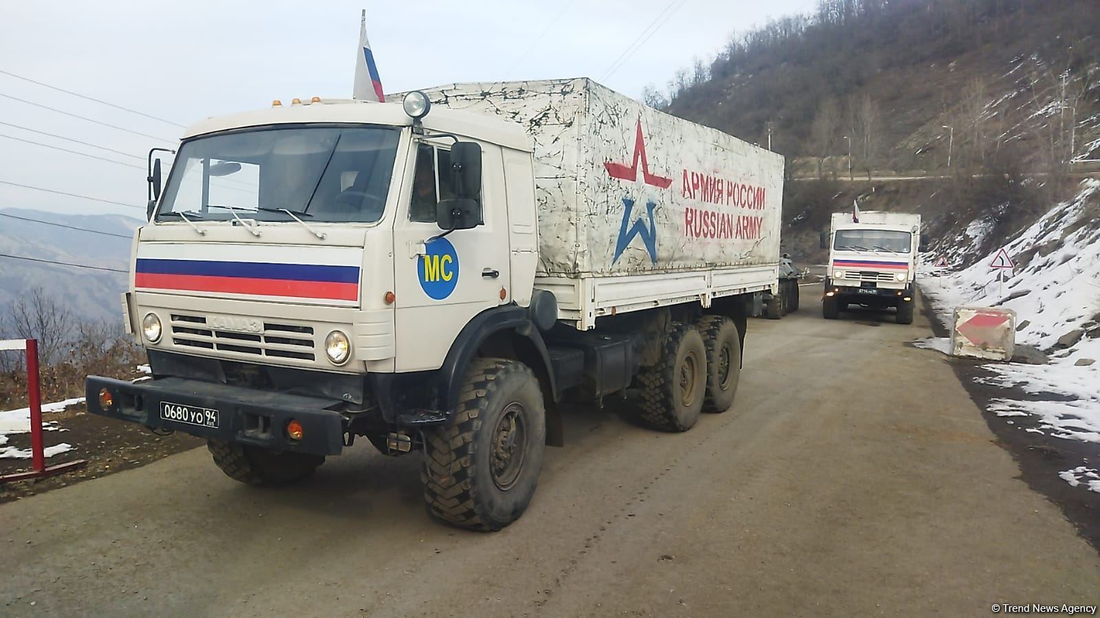 Convoy of Russian peacekeepers passes freely along Azerbaijan's Lachin-Khankendi road (PHOTO)