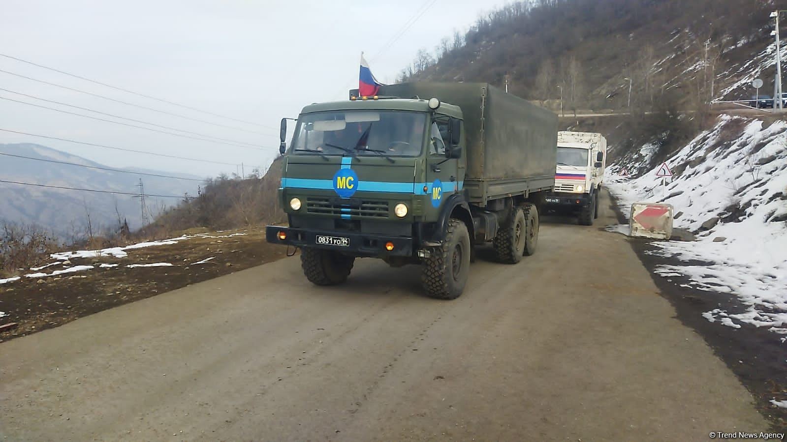 Convoy of Russian peacekeepers passes freely along Azerbaijan's Lachin-Khankendi road (PHOTO)