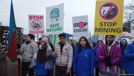 Peaceful protest of Azerbaijani eco-activists continues on Lachin-Khankendi road (PHOTO)