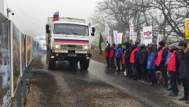 Russian peacekeepers' vehicles pass along Lachin-Khankendi road in both directions (PHOTO)