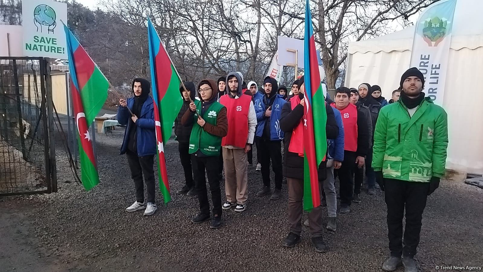 Peaceful protest of Azerbaijani eco-activists continues on Lachin-Khankendi road (PHOTO)